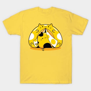 yellow cat adventurer profession T-Shirt